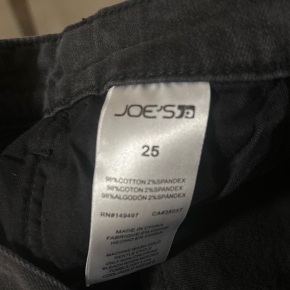 Joe’s Jeans Grey Black Shorts - Picture 4 of 4